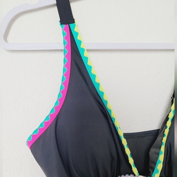 Swim Solutions Black One Piece with Neon Trim Sz M - Picture 5 of 11